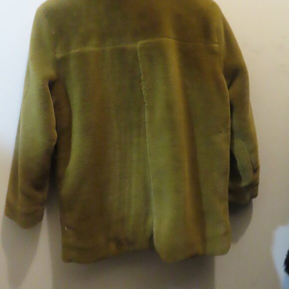 NWT Repose Girls khaki Faux Fur Coat with Snaps, Collar and Pockets - Picture 6 of 7